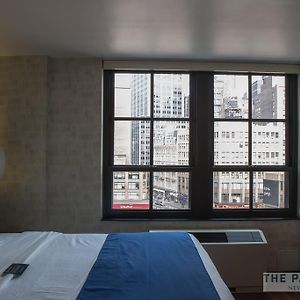 Standard Room Queen Bed